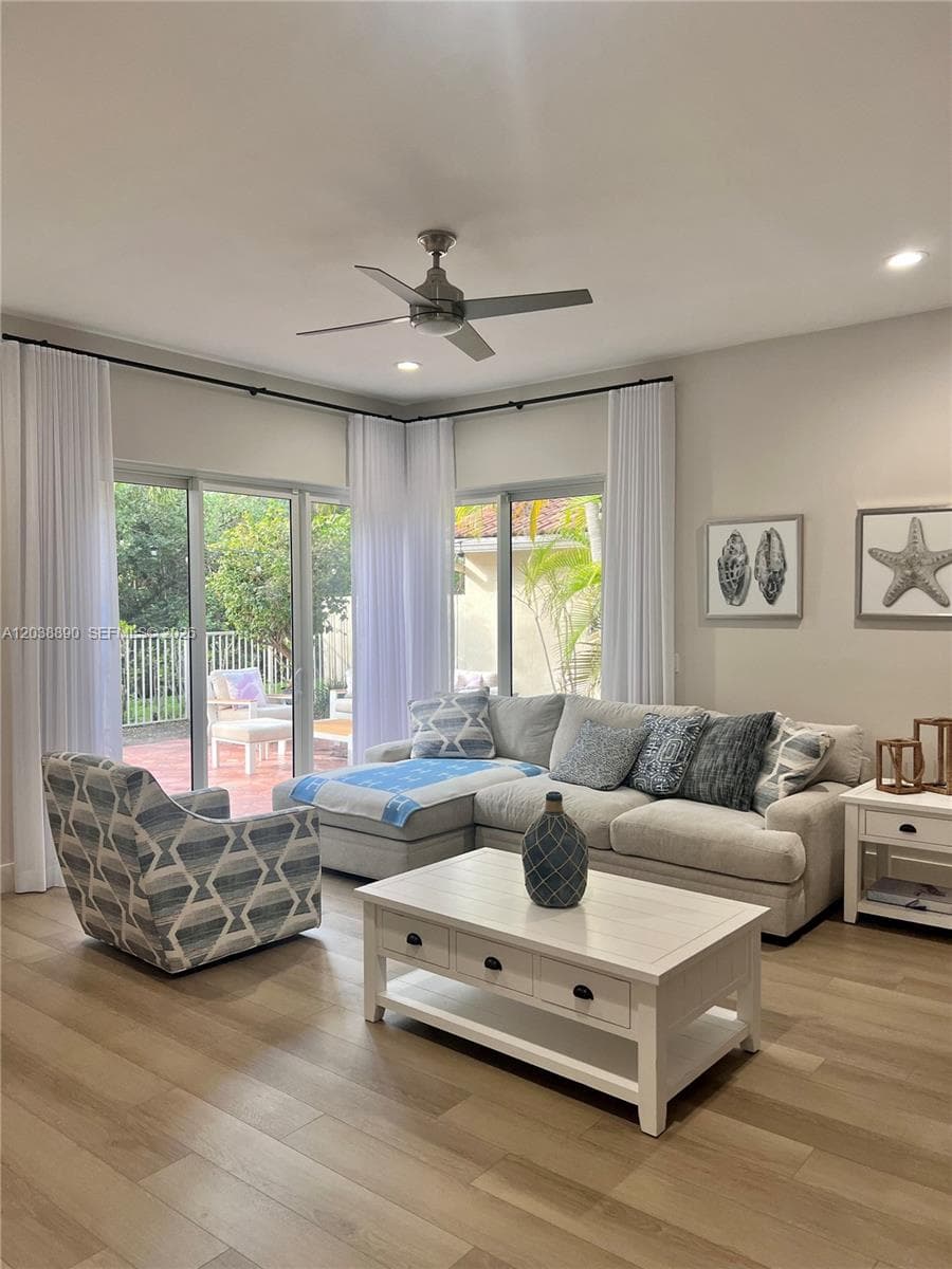 1480 Sweetbay Way, Hollywood, FL 33019 — zdjęcie 2