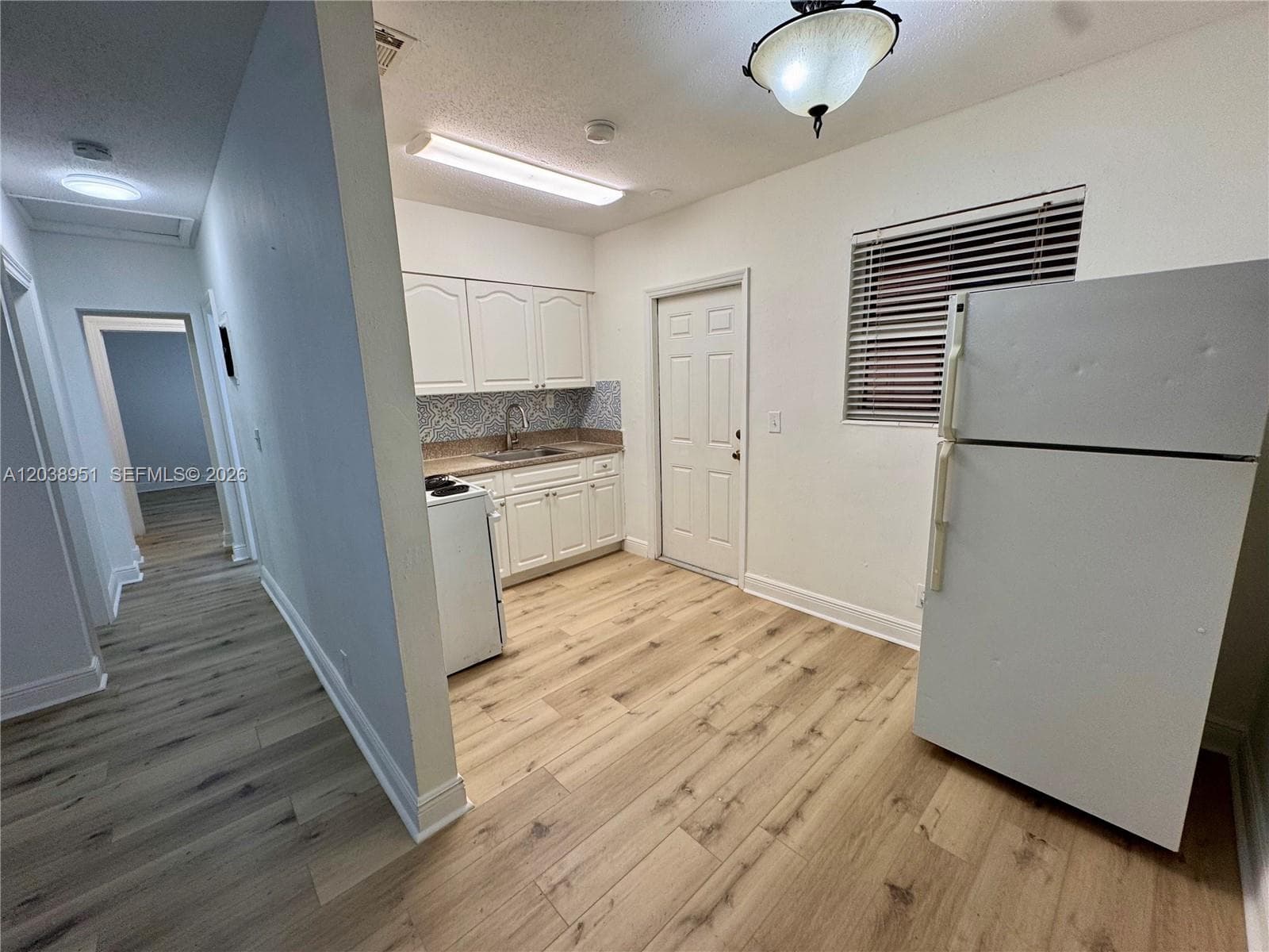 2240 NE 171st St # 1, North Miami Beach, FL 33160 — zdjęcie 3