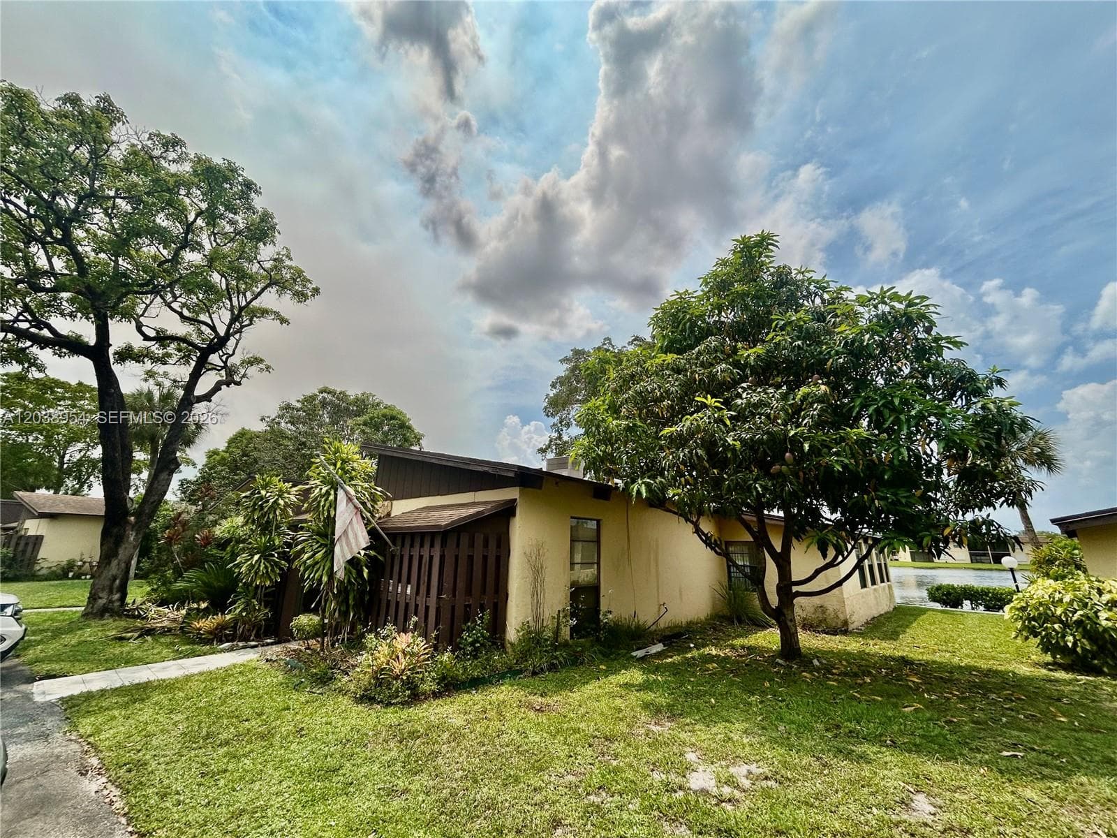 416 Briarwood Cir # 2-24, Hollywood, FL 33024 — zdjęcie 3