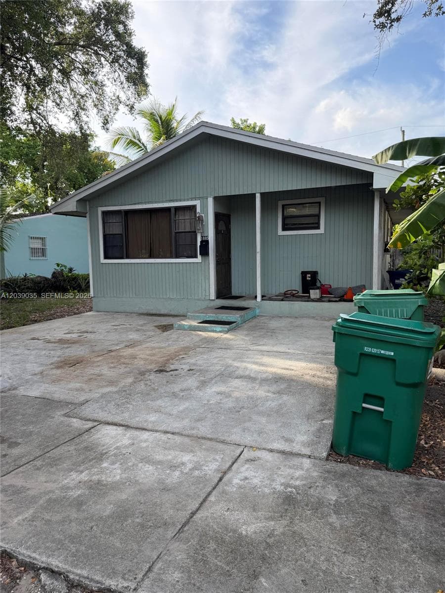 1885 NW 113th Ter, Miami, FL 33167 — zdjęcie 2