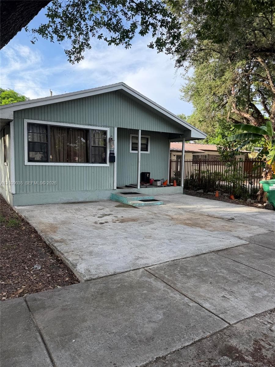 1885 NW 113th Ter, Miami, FL 33167