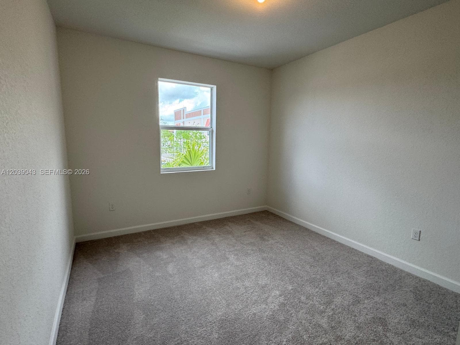 18402 SW 2nd St, Pembroke Pines, FL 33029 — zdjęcie 3