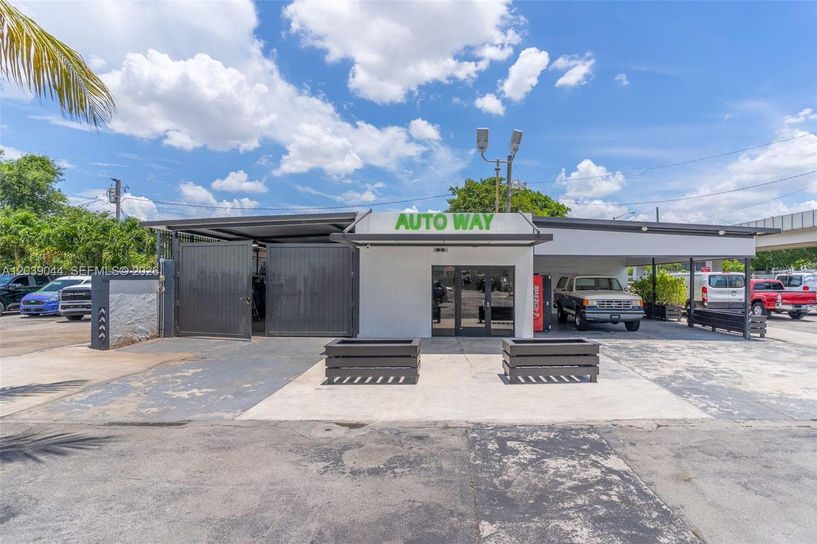 2729 NW 56th St, Miami, FL 33142 — zdjęcie 4