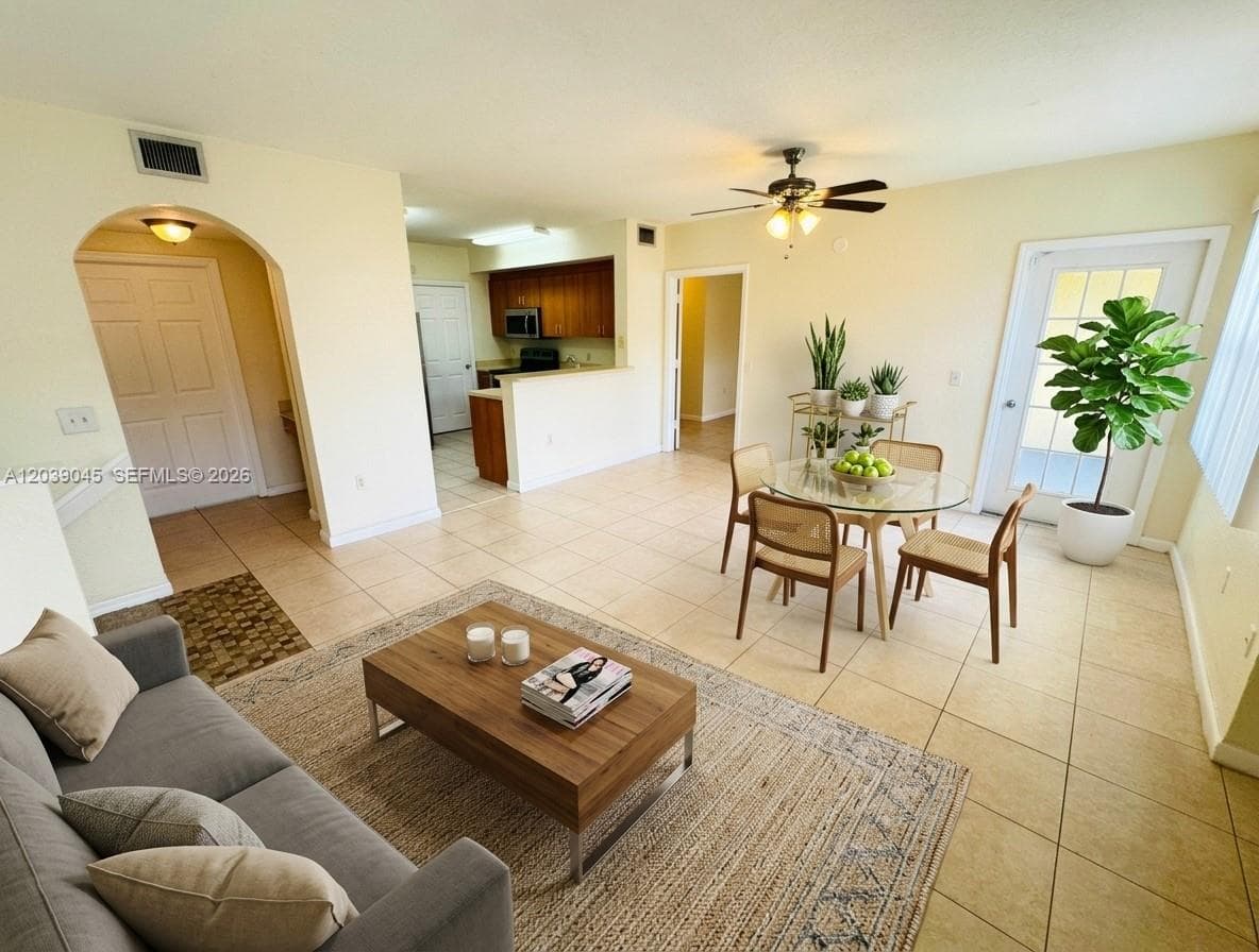 705 Belmont Ln # 705, North Lauderdale, FL 33068 — zdjęcie 2