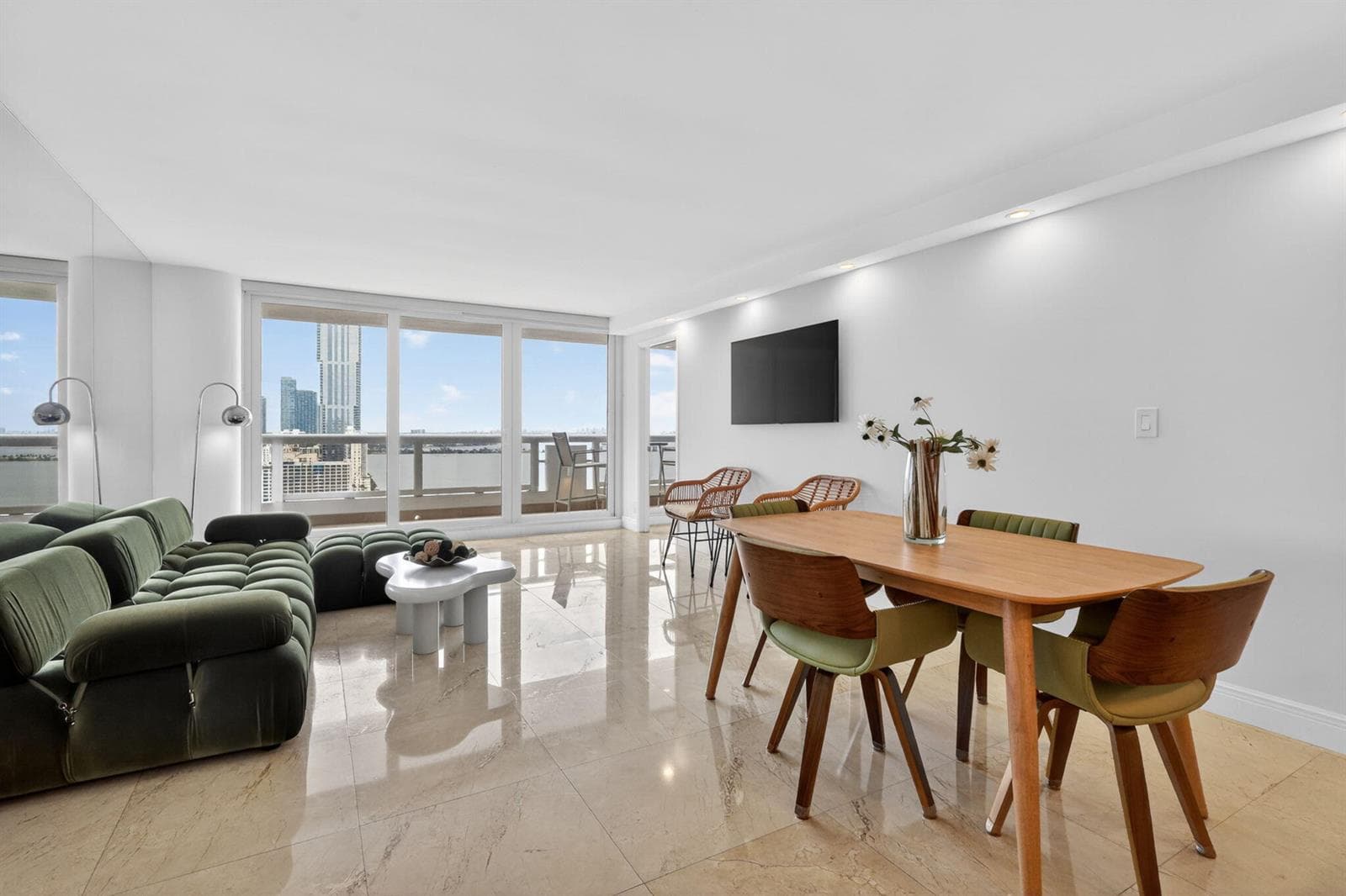 1717 N Bayshore Drive # A-2935, Miami, FL 33132 — zdjęcie 5