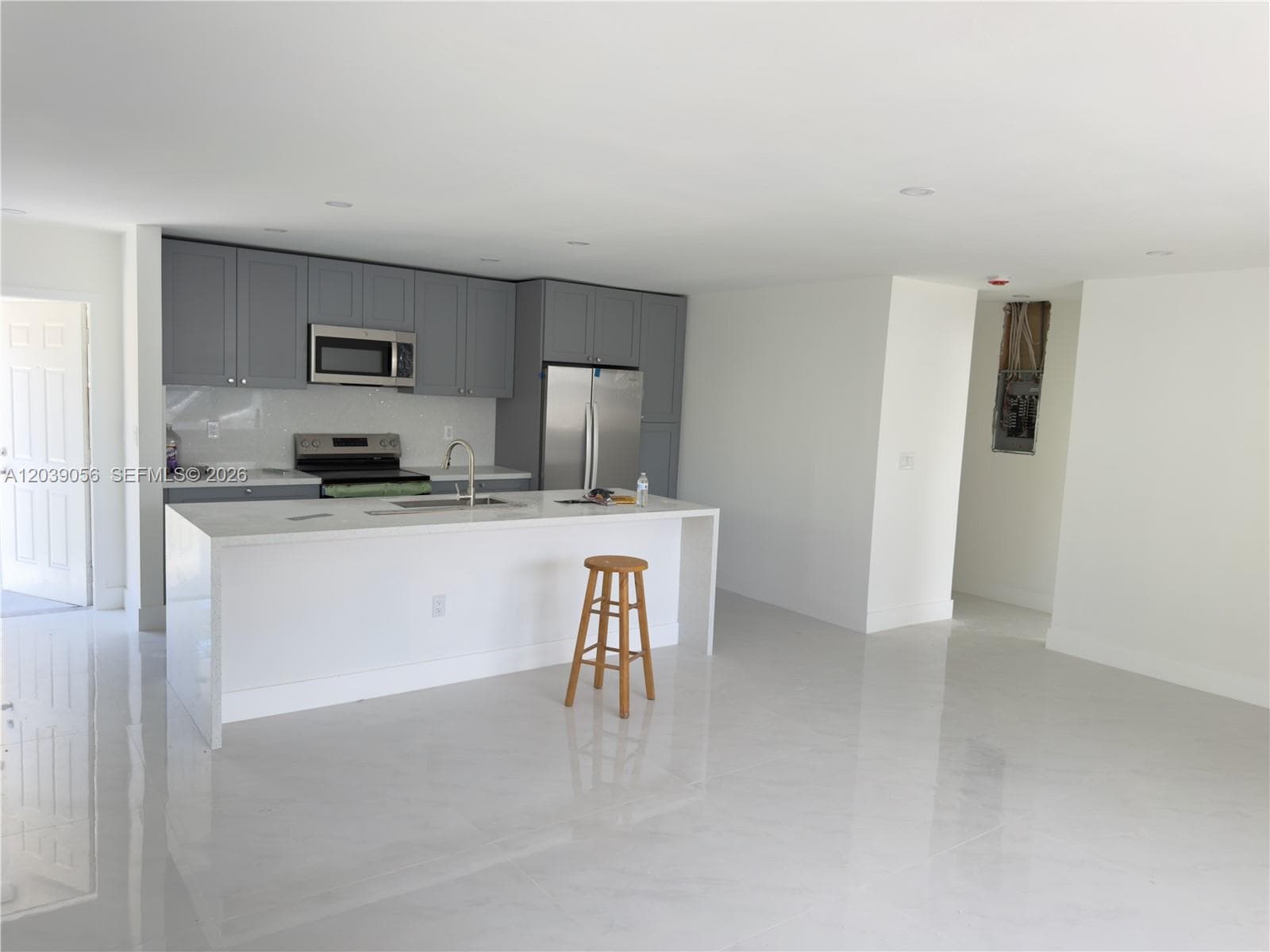 2191 NE 167th St # 5, North Miami Beach, FL 33162 — zdjęcie 4