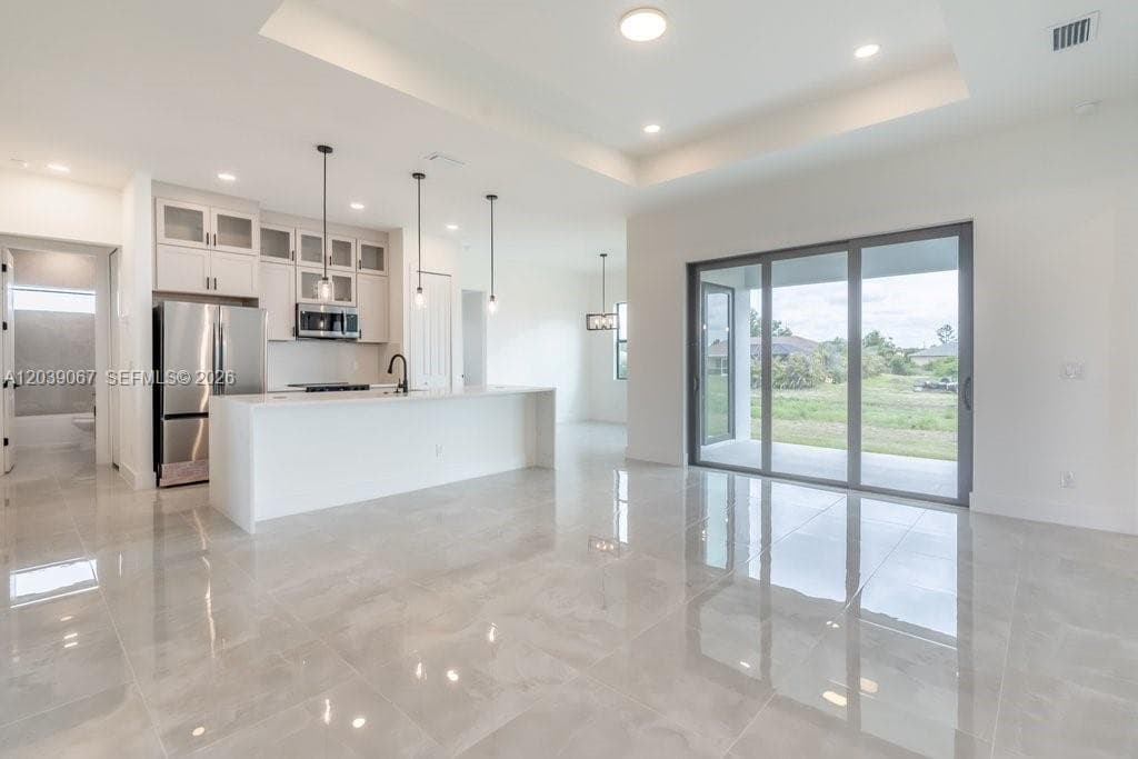 5054 Benton St, Lehigh Acres, FL 33971 — zdjęcie 5