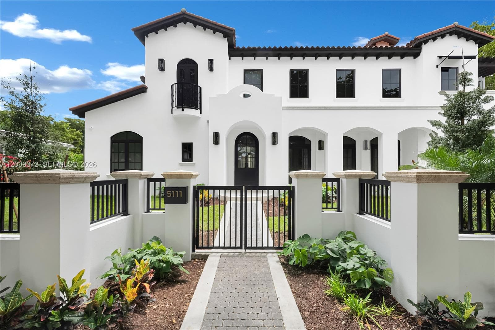 5111 Alhambra Cir, Coral Gables, FL 33146 — zdjęcie 4