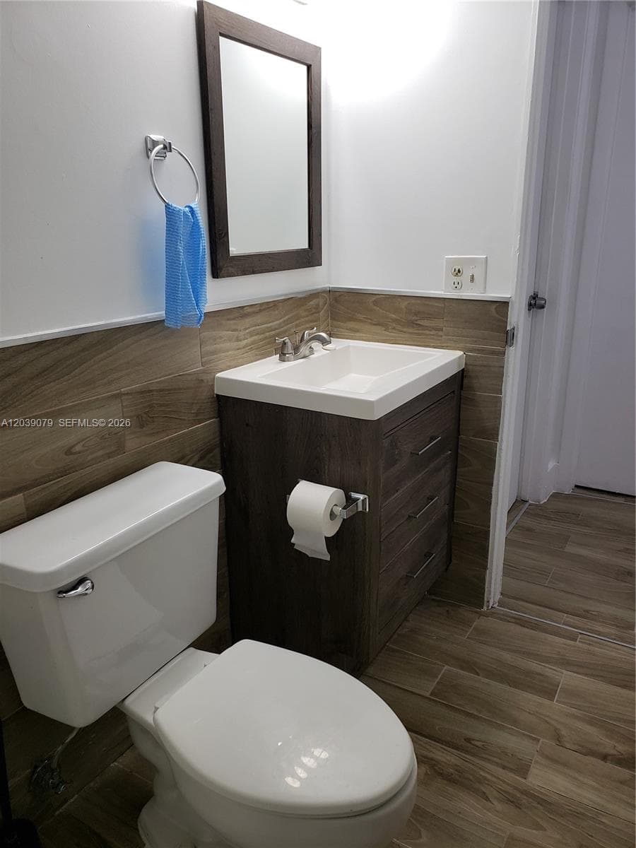 8075 NW 7th St # 115, Miami, FL 33126 — zdjęcie 3