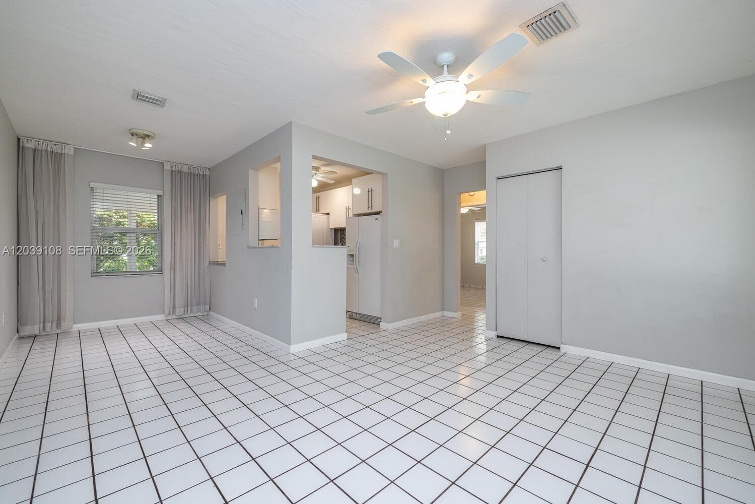 1029 NE 113 St # South, Biscayne Park, FL 33161 — zdjęcie 3
