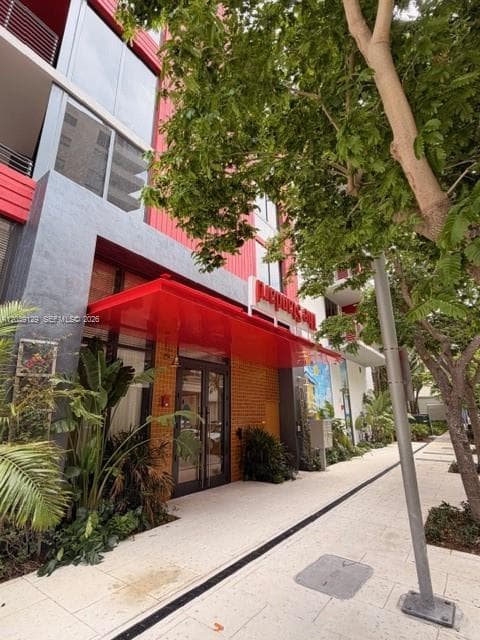 90 NE 32nd St # 823, Miami, FL 33137 — zdjęcie 2