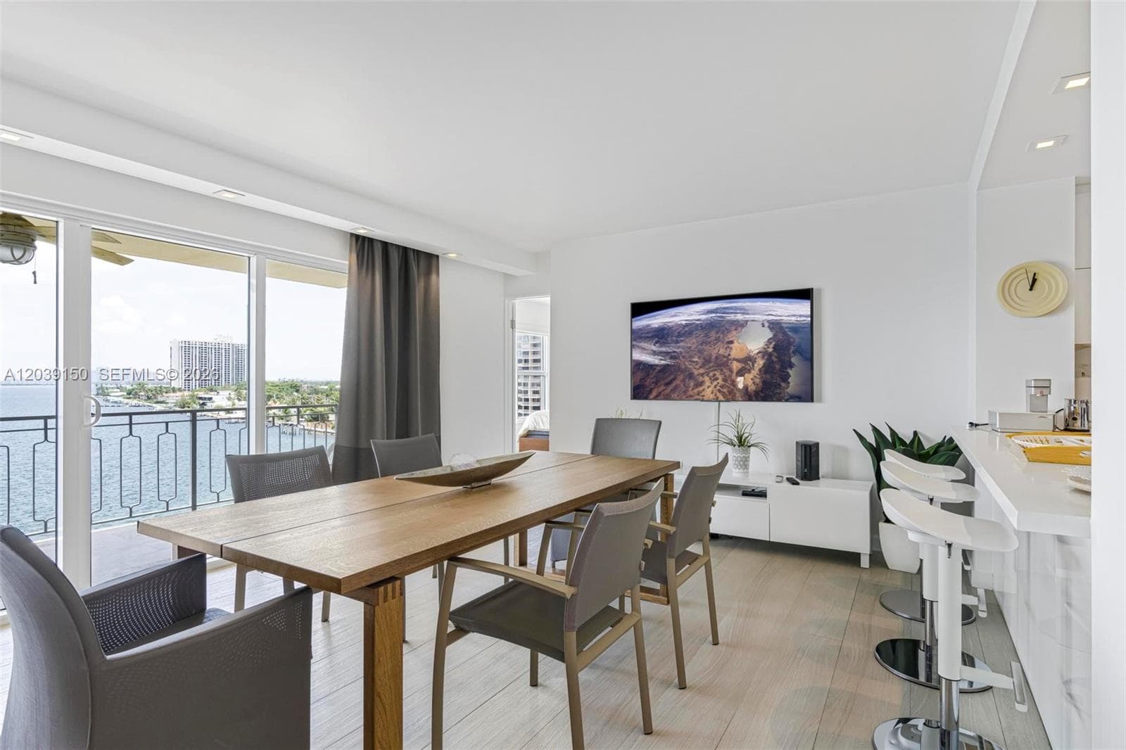 11111 Biscayne Blvd # 8C, Miami, FL 33181 — zdjęcie 2