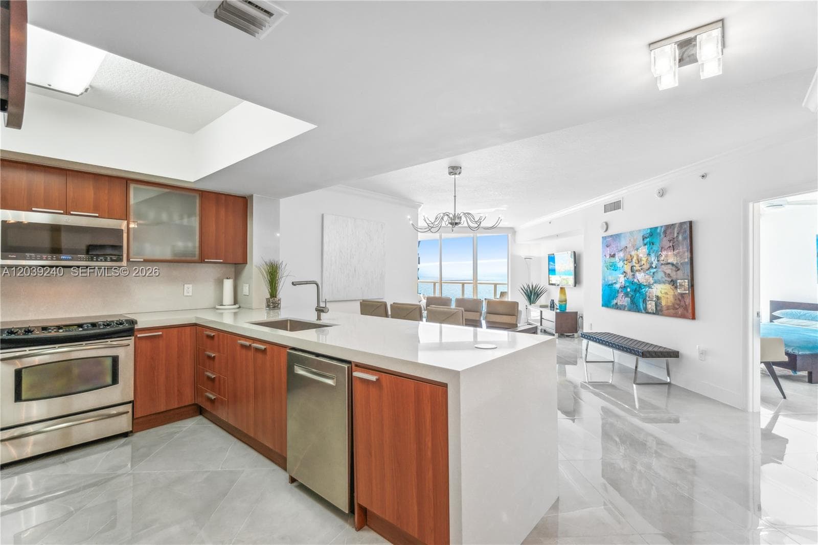 16699 Collins Ave+ONE SELF PARKING # 4110, Sunny Isles Beach, FL 33160 — zdjęcie 2