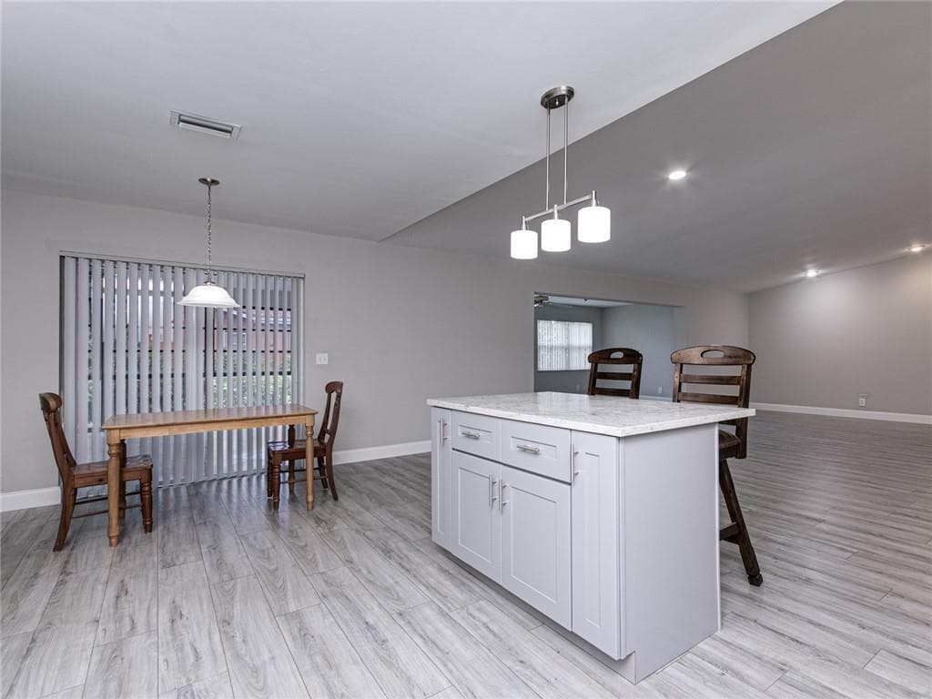 7000 NW 107th Avenue, Tamarac, FL 33321 — zdjęcie 3