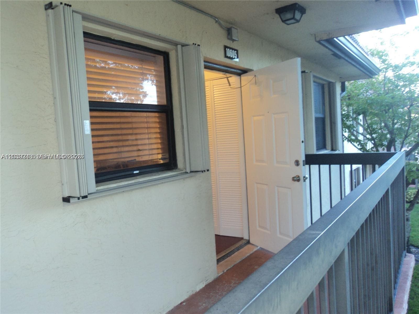 10605 NW 11 St # 206, Hollywood, FL 33026 — zdjęcie 2