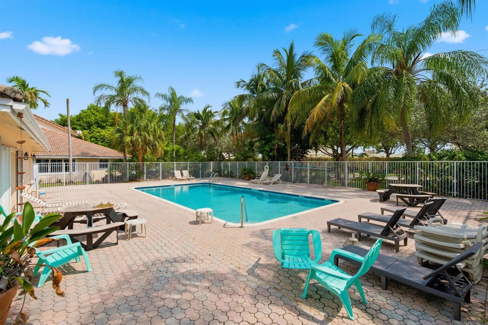8417 NW 40th Court, Sunrise, FL 33351 — zdjęcie 4