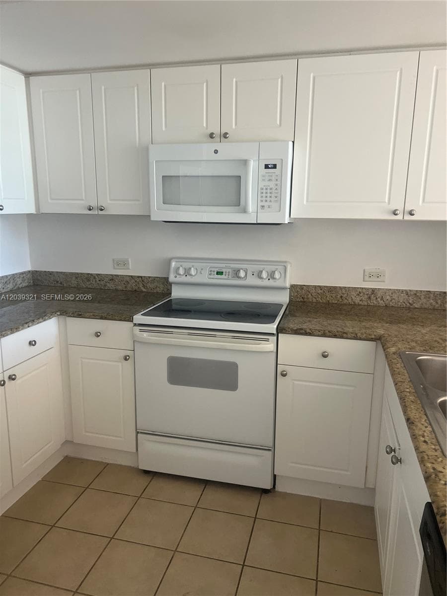 19501 W Country Club Dr # 611, Aventura, FL 33180 — zdjęcie 3