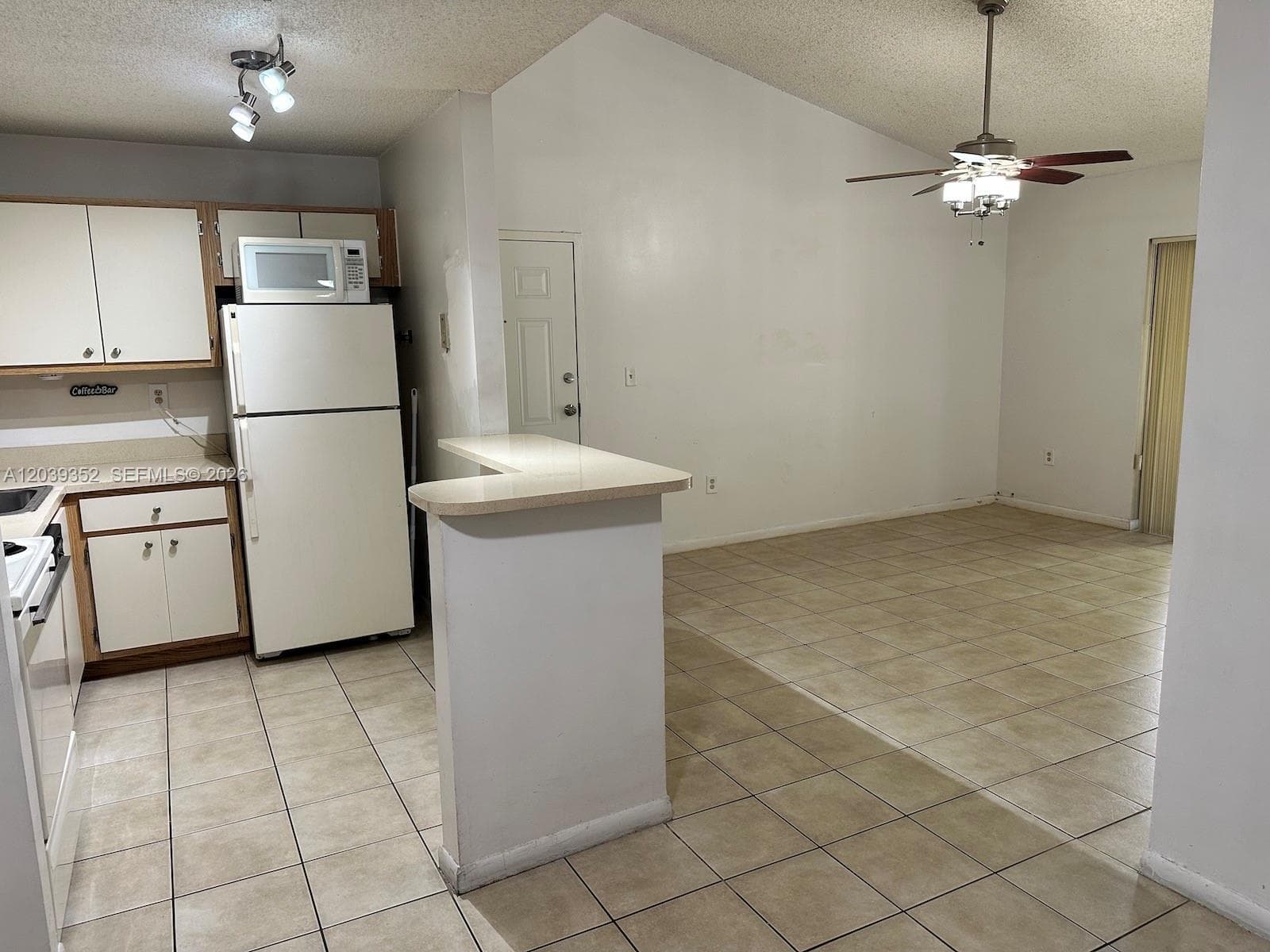 7200 NW 179th St # 311, Hialeah, FL 33015 — zdjęcie 4
