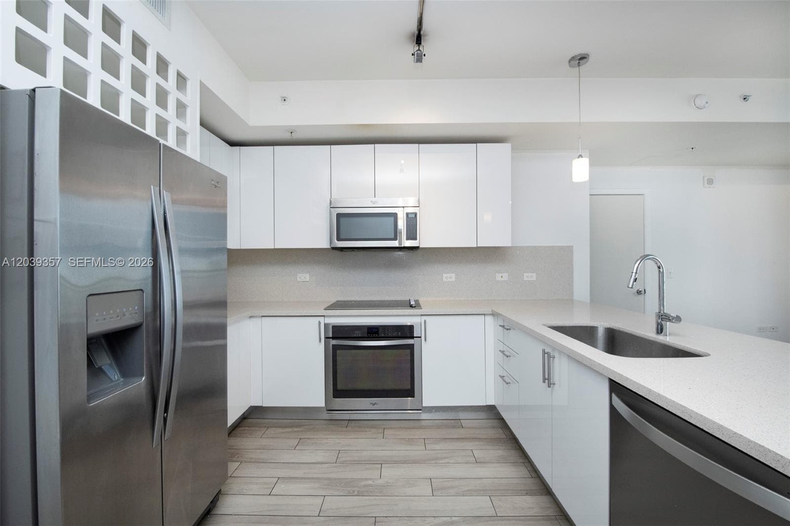 999 SW 1st Ave # 2402, Miami, FL 33130 — zdjęcie 3