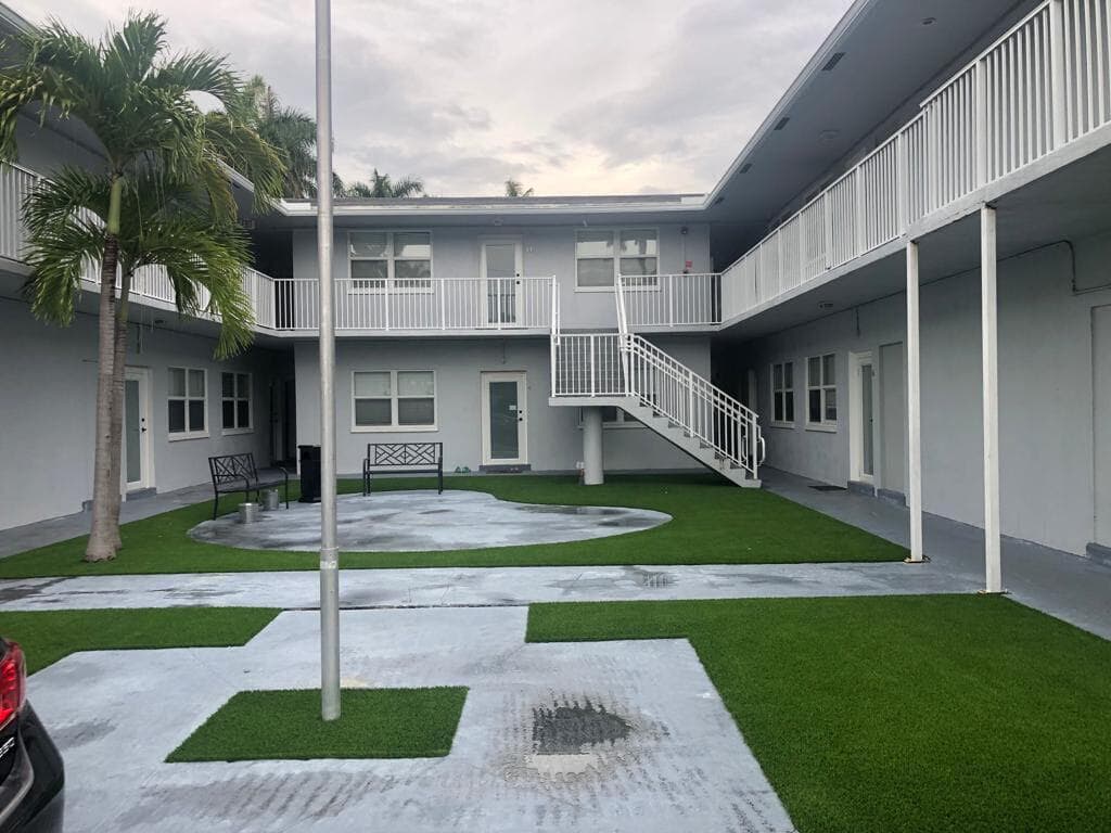 930 N 14th Court, Hollywood, FL 33020 — zdjęcie 2