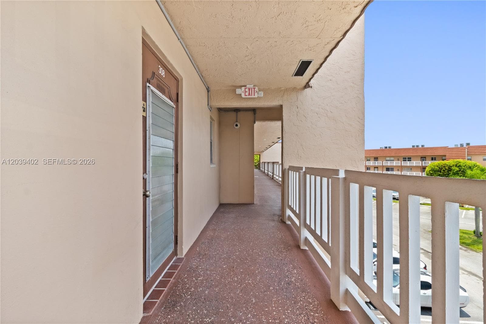 9281 Sunrise Lakes Blvd # 308, Sunrise, FL 33322 — zdjęcie 2