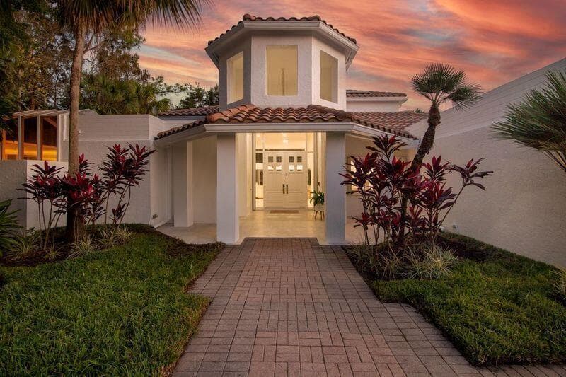 1084 Seagull Park Road S, West Palm Beach, FL 33411 — zdjęcie 2