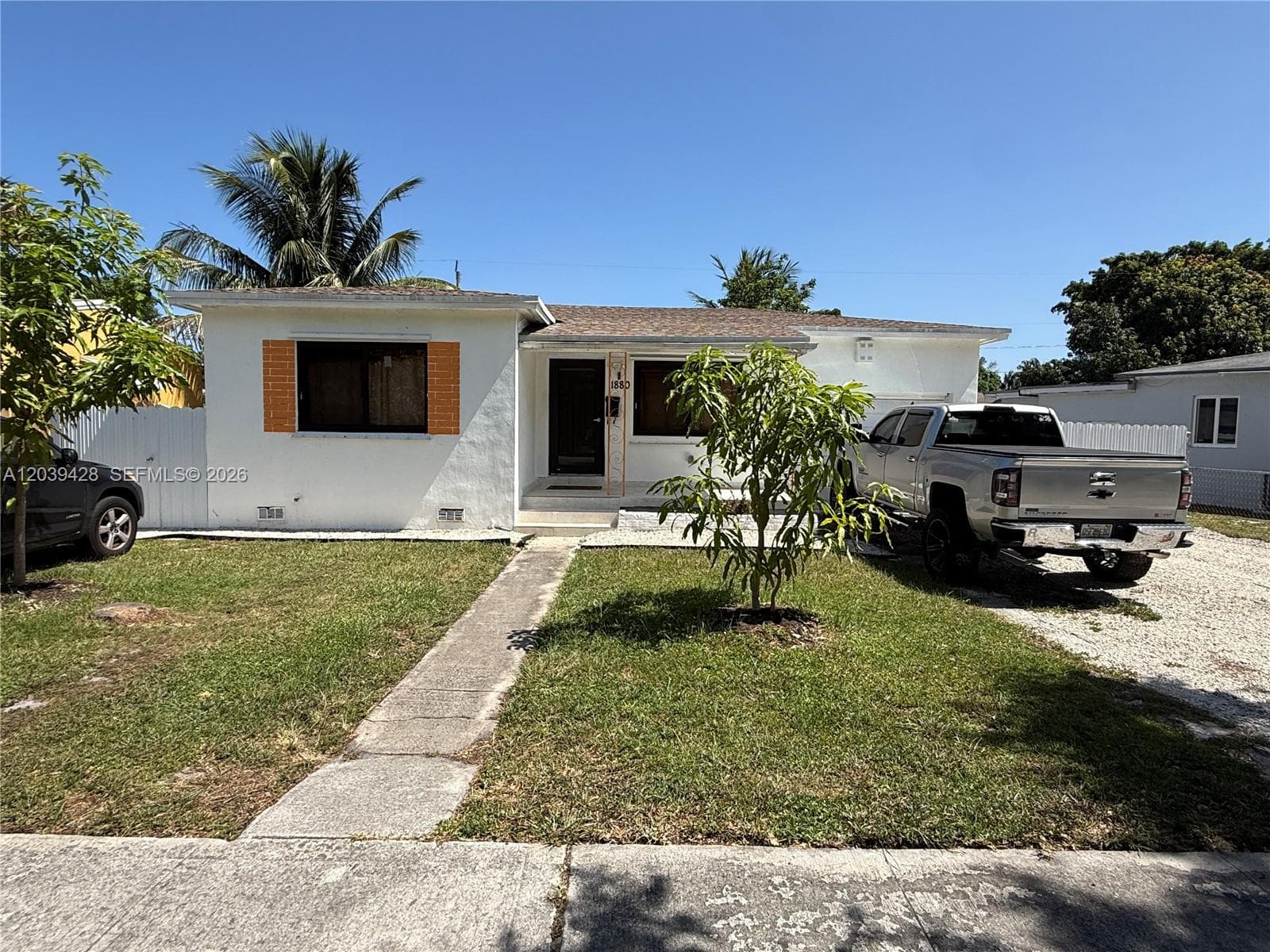 1880 NE 159th St, North Miami Beach, FL 33162 — zdjęcie 3