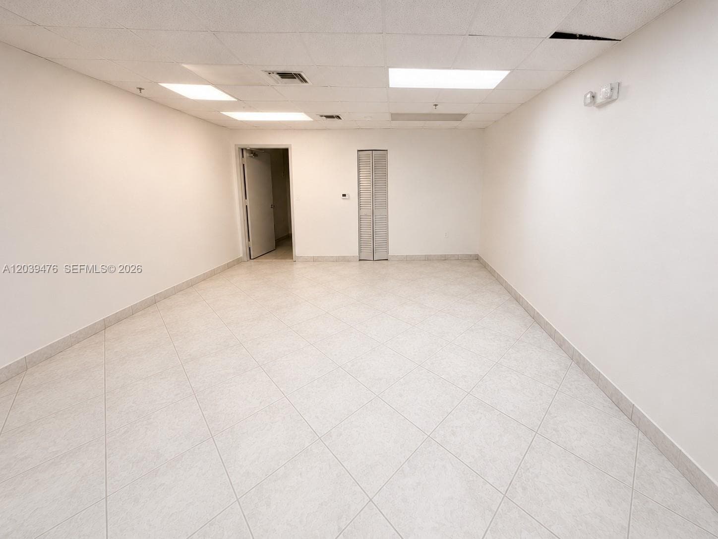 8554 NW 61st St, Miami, FL 33166 — zdjęcie 5