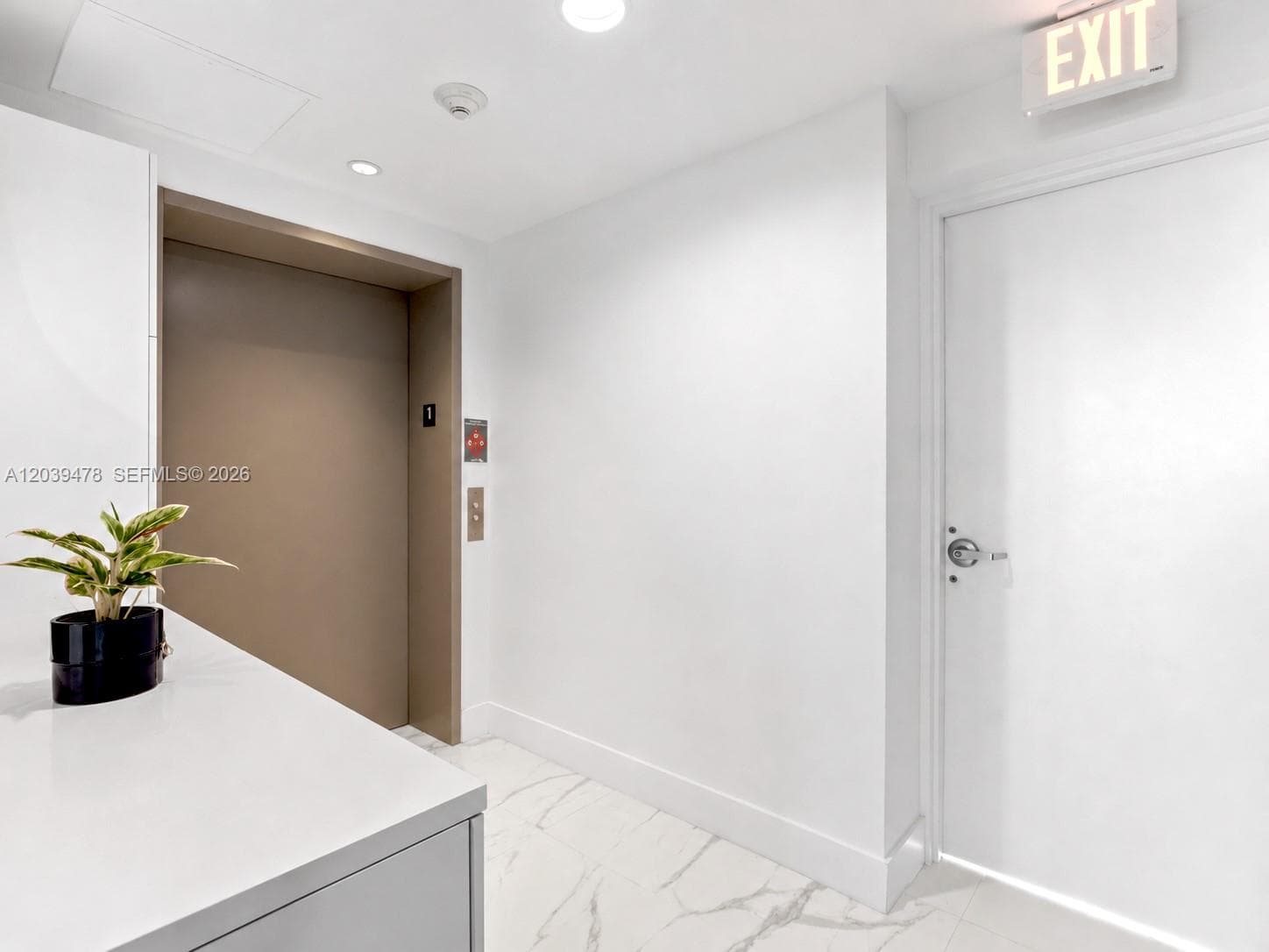 16385 Biscayne Blvd # 1117, North Miami Beach, FL 33160 — zdjęcie 5
