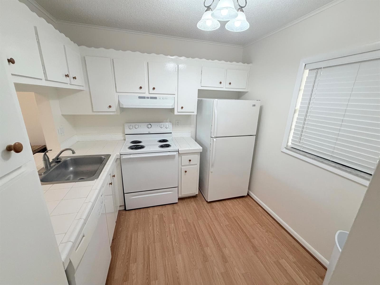 9230 Lagoon Place # 110, Davie, FL 33324 — zdjęcie 3