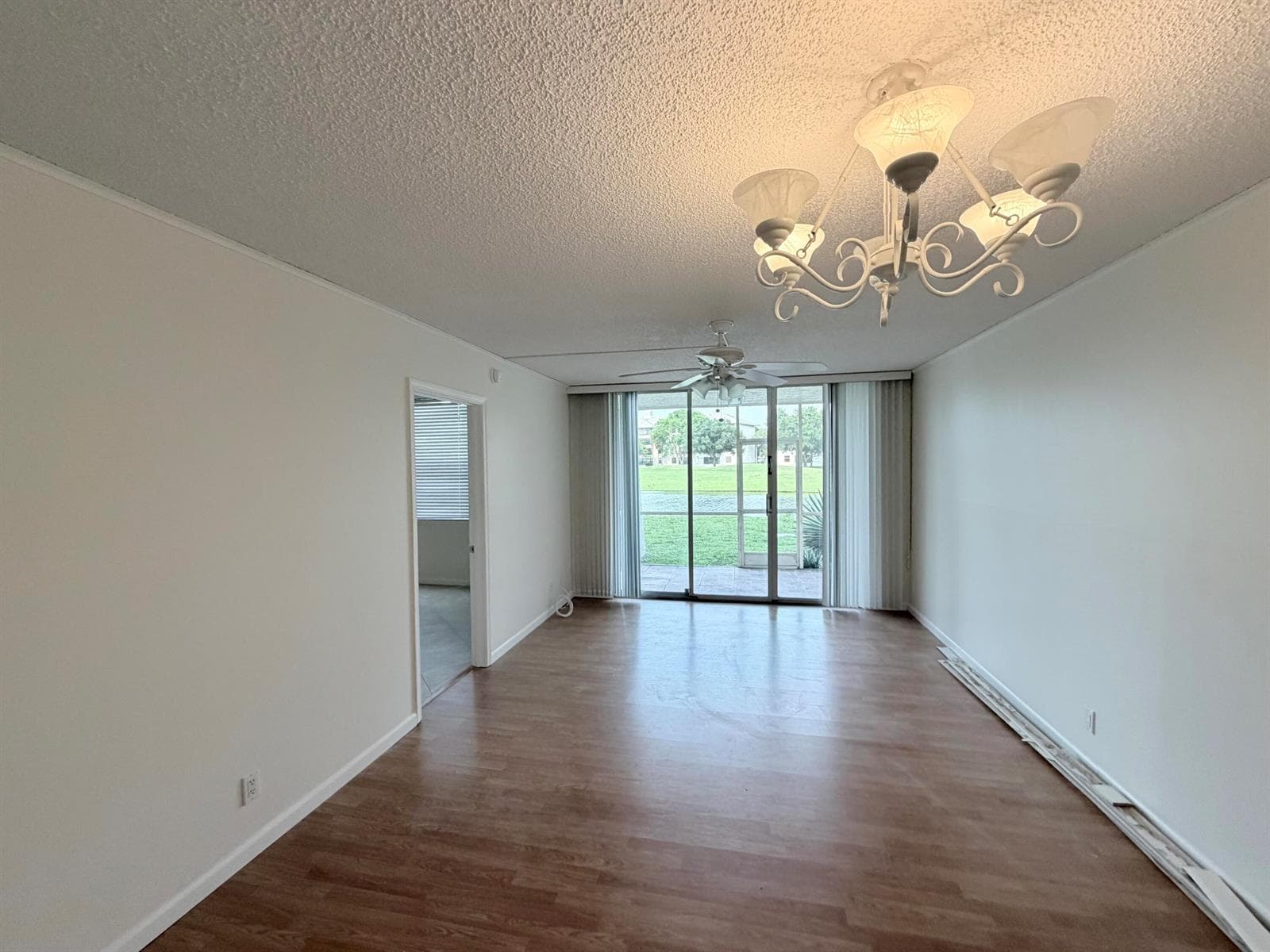 9230 Lagoon Place # 110, Davie, FL 33324 — zdjęcie 4