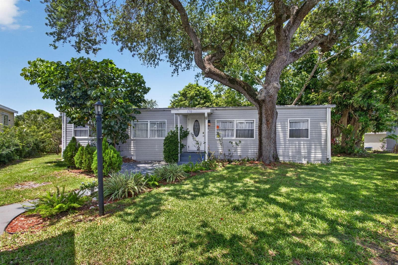 170 Maple Avenue W, Palm Beach Gardens, FL 33410 — zdjęcie 3