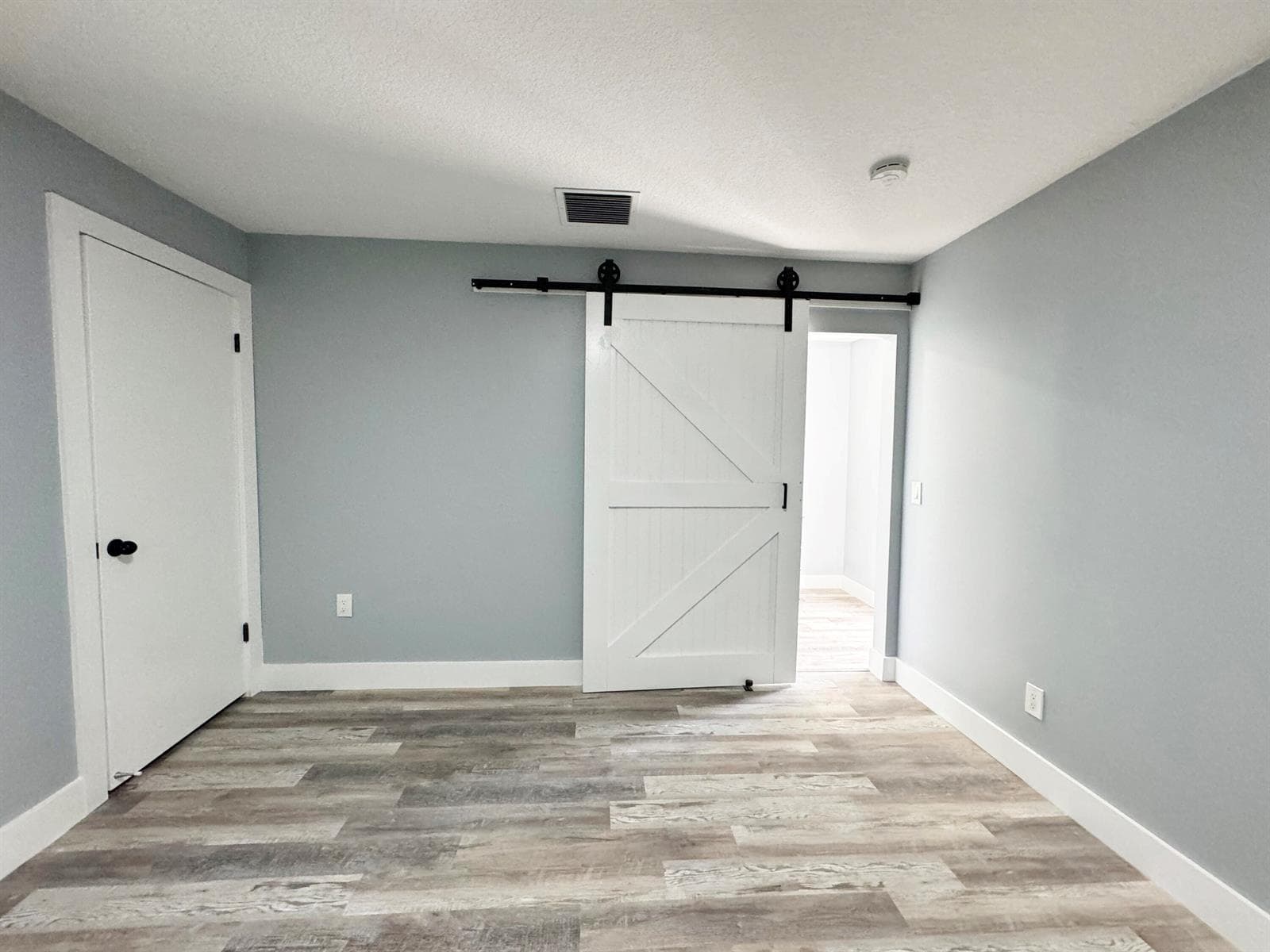 702 NE Lanfair Street, Port St. Lucie, FL 34983 — zdjęcie 5