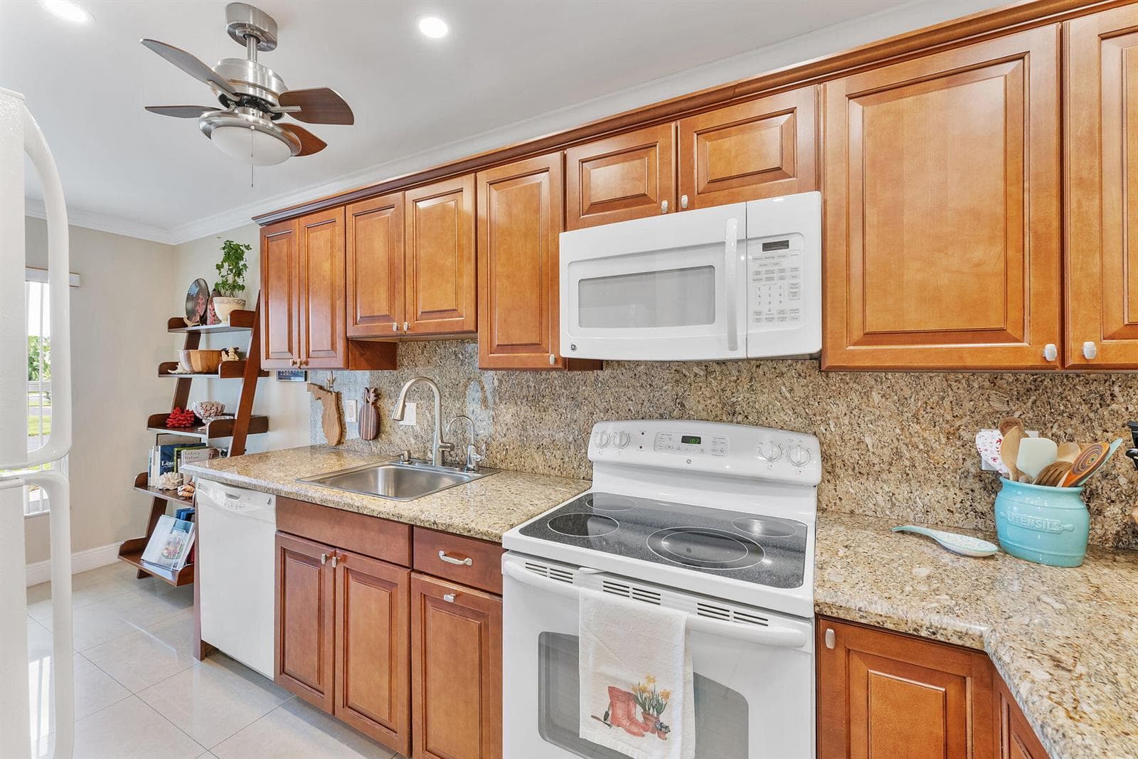1041 Orange Terrace # 104, Delray Beach, FL 33445 — zdjęcie 5