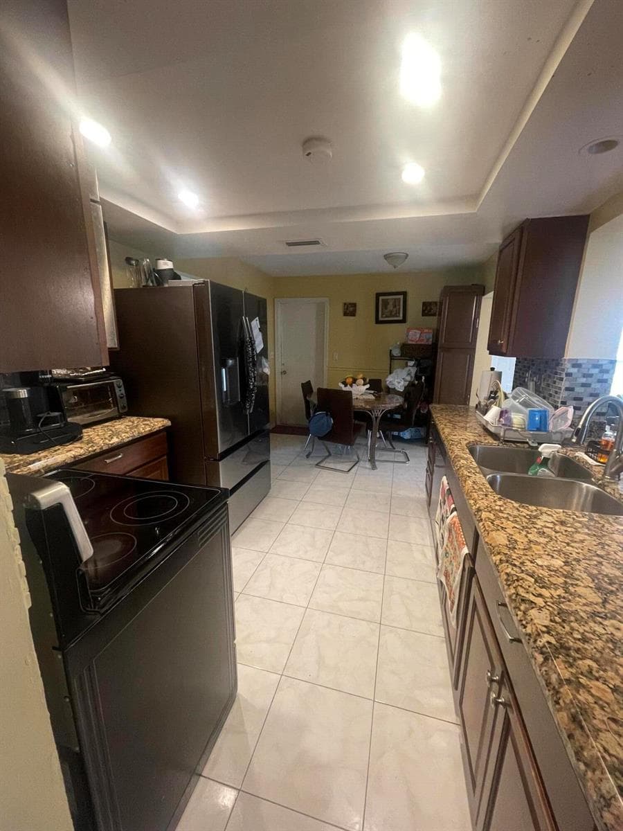 5706 NW 68th Terrace, Tamarac, FL 33321 — zdjęcie 2