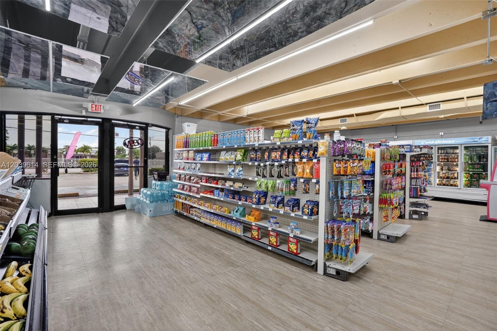 Turnkey Grocery, Convenience Store & Smoke Shop For Sale In Hialeah, Hialeah, FL 33012 — zdjęcie 5