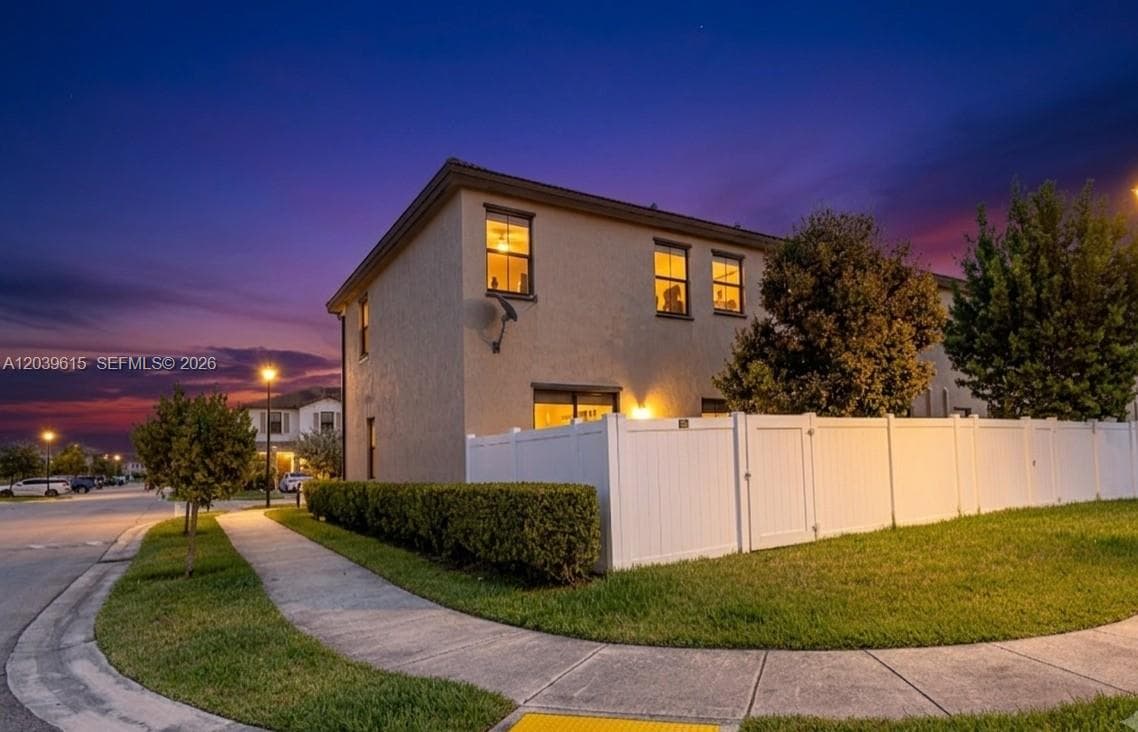 11064 W 33rd Way, Hialeah, FL 33018 — zdjęcie 3