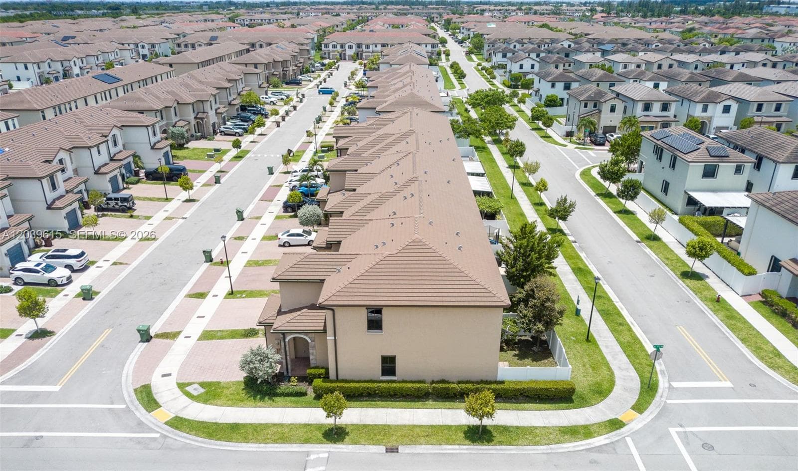 11064 W 33rd Way, Hialeah, FL 33018 — zdjęcie 5