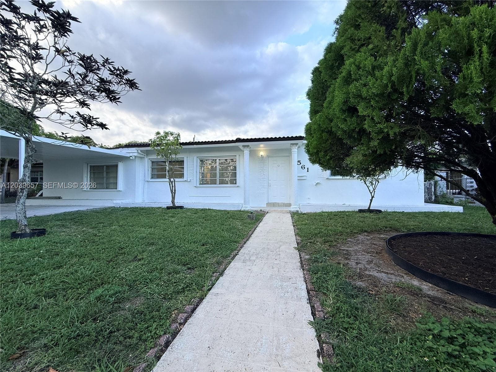 561 W 39th St # n/a, Hialeah, FL 33012 — zdjęcie 3