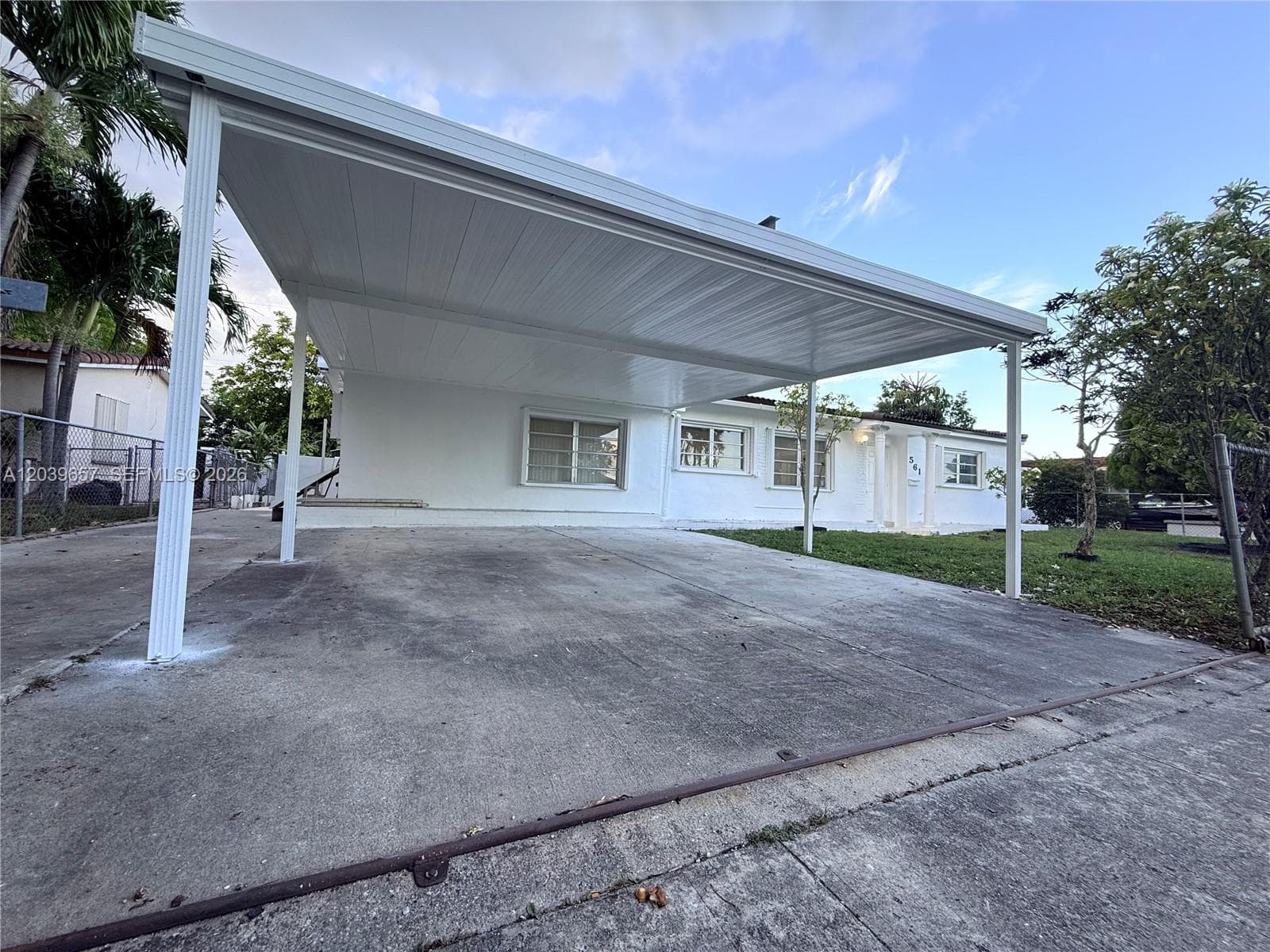 561 W 39th St # n/a, Hialeah, FL 33012 — zdjęcie 5