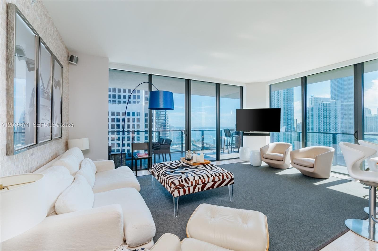 68 SE 6th St # 2601, Miami, FL 33131 — zdjęcie 2