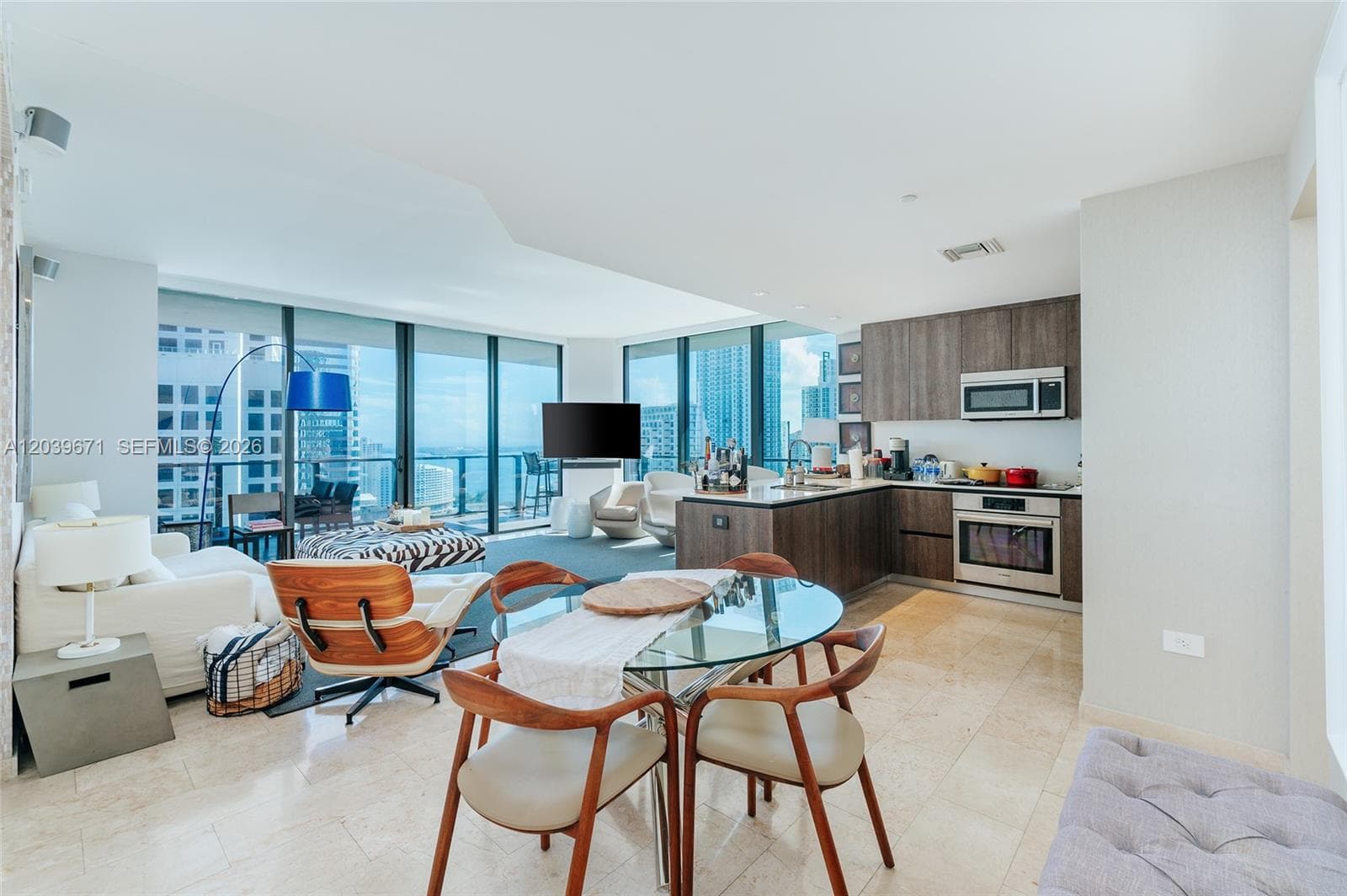 68 SE 6th St # 2601, Miami, FL 33131 — zdjęcie 4