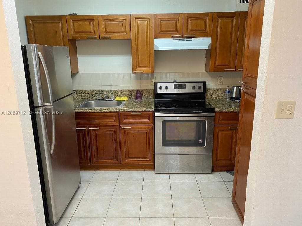 4717 SW 33rd Ave # 102, Dania Beach, FL 33312 — zdjęcie 3