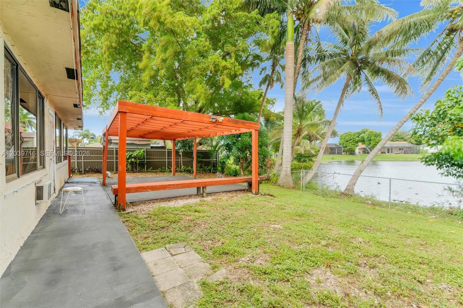 551 NW 99th Way, Pembroke Pines, FL 33024 — zdjęcie 4