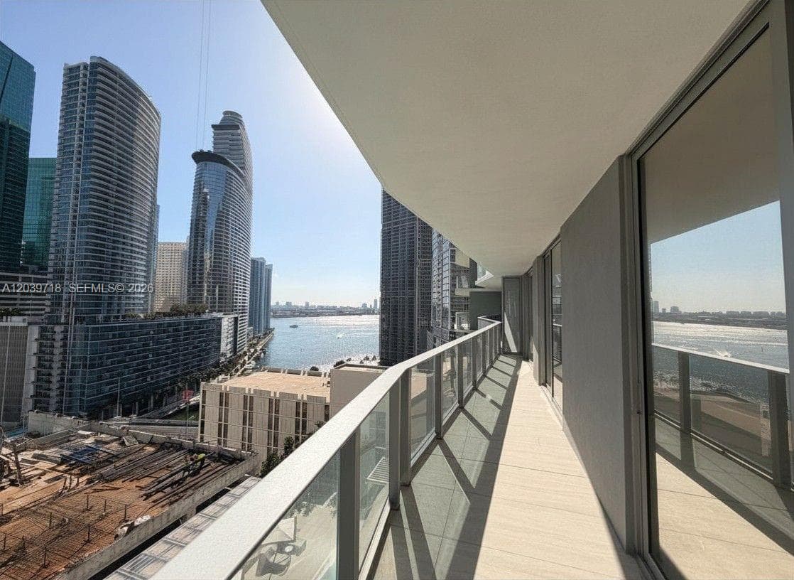 77 SE 5th St # 1903, Miami, FL 33131 — zdjęcie 2