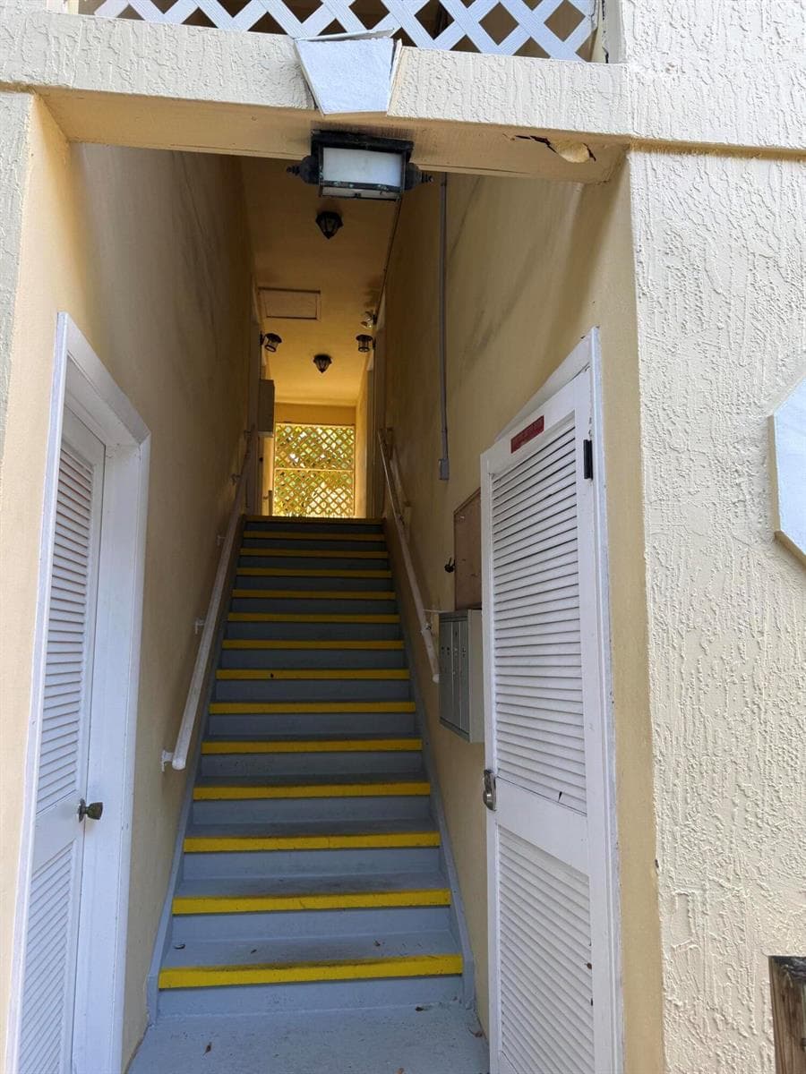 320 SE 10TH Avenue # C, Pompano Beach, FL 33060 — zdjęcie 2