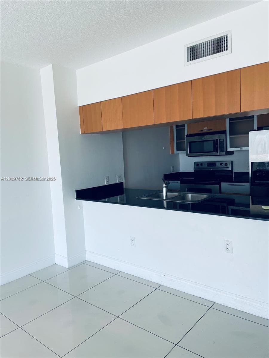 1750 N Bayshore Dr # 2112, Miami, FL 33132 — zdjęcie 3