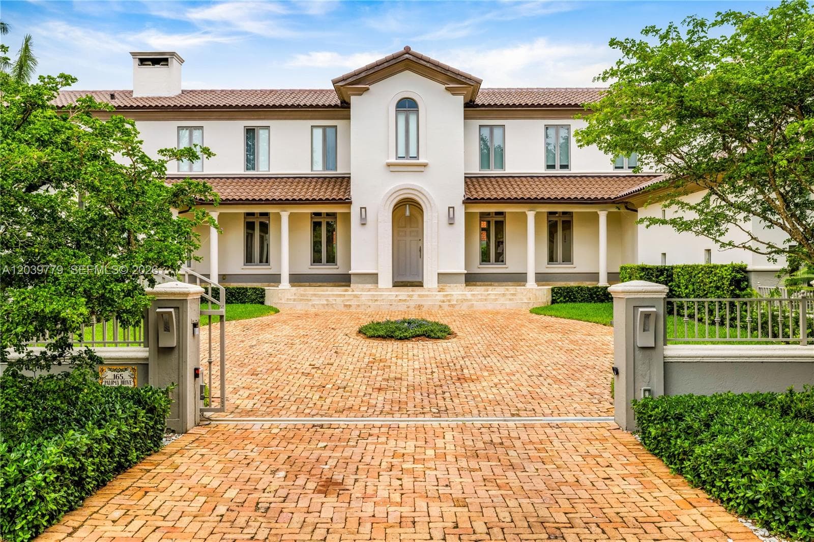 165 Paloma Dr, Coral Gables, FL 33143 — zdjęcie 2