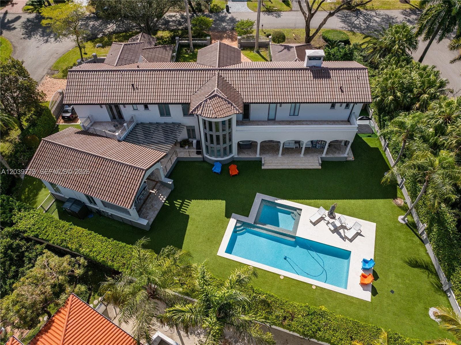 165 Paloma Dr, Coral Gables, FL 33143 — zdjęcie 4