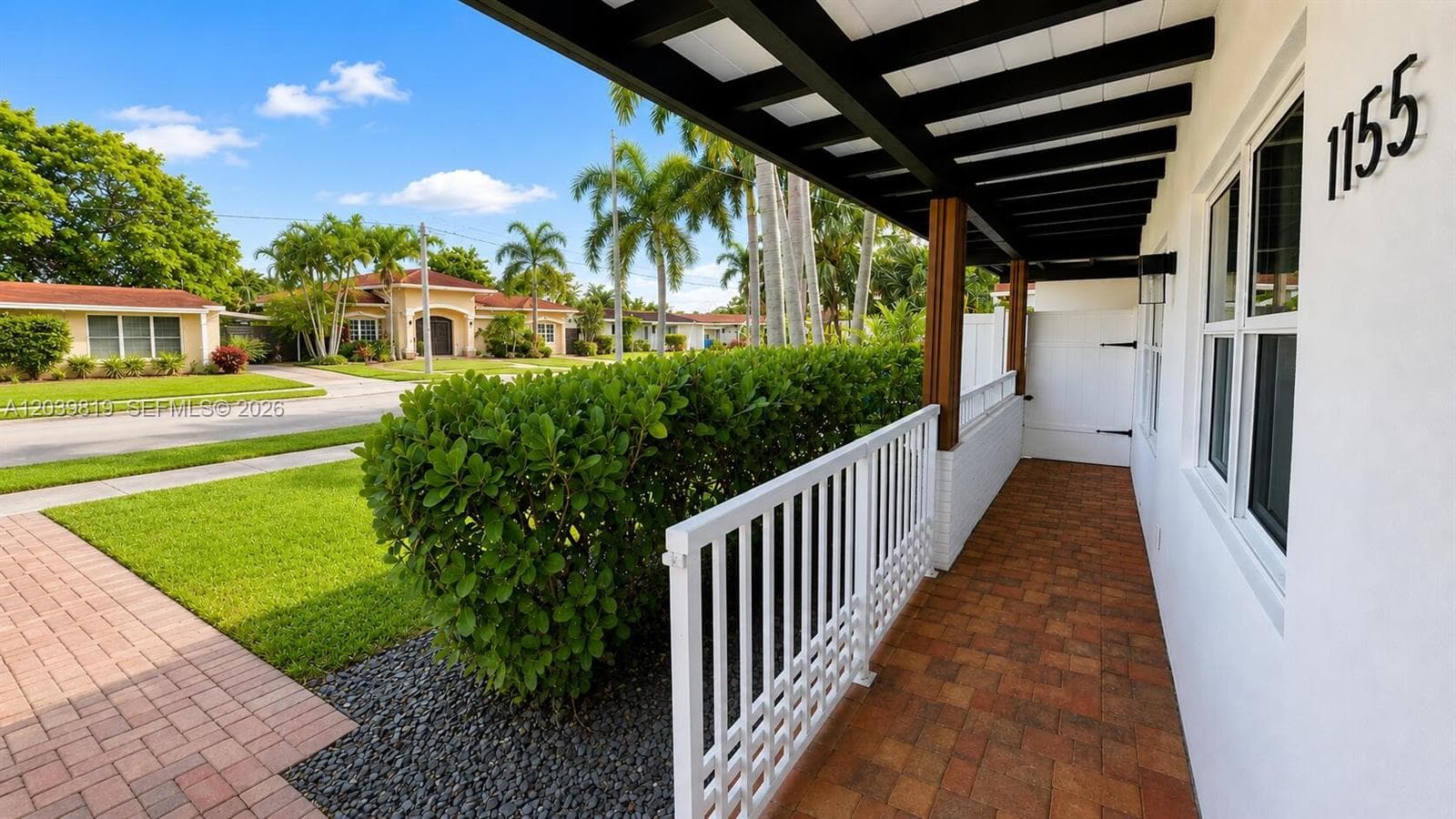1155 Hayes St, Hollywood, FL 33019 — zdjęcie 3